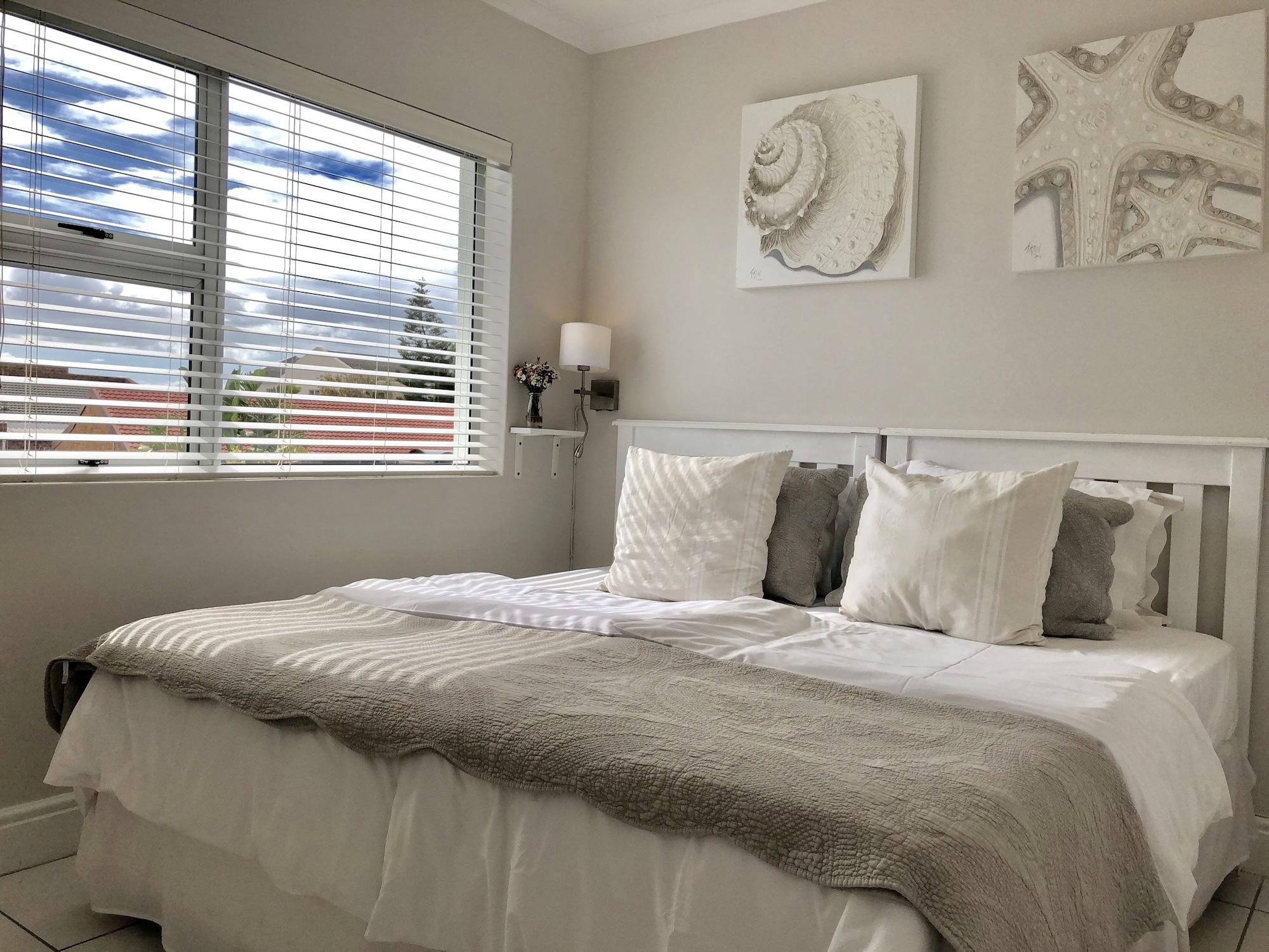 5 Options Guest House โบลแบร์กสตรานด์ ภายนอก รูปภาพ