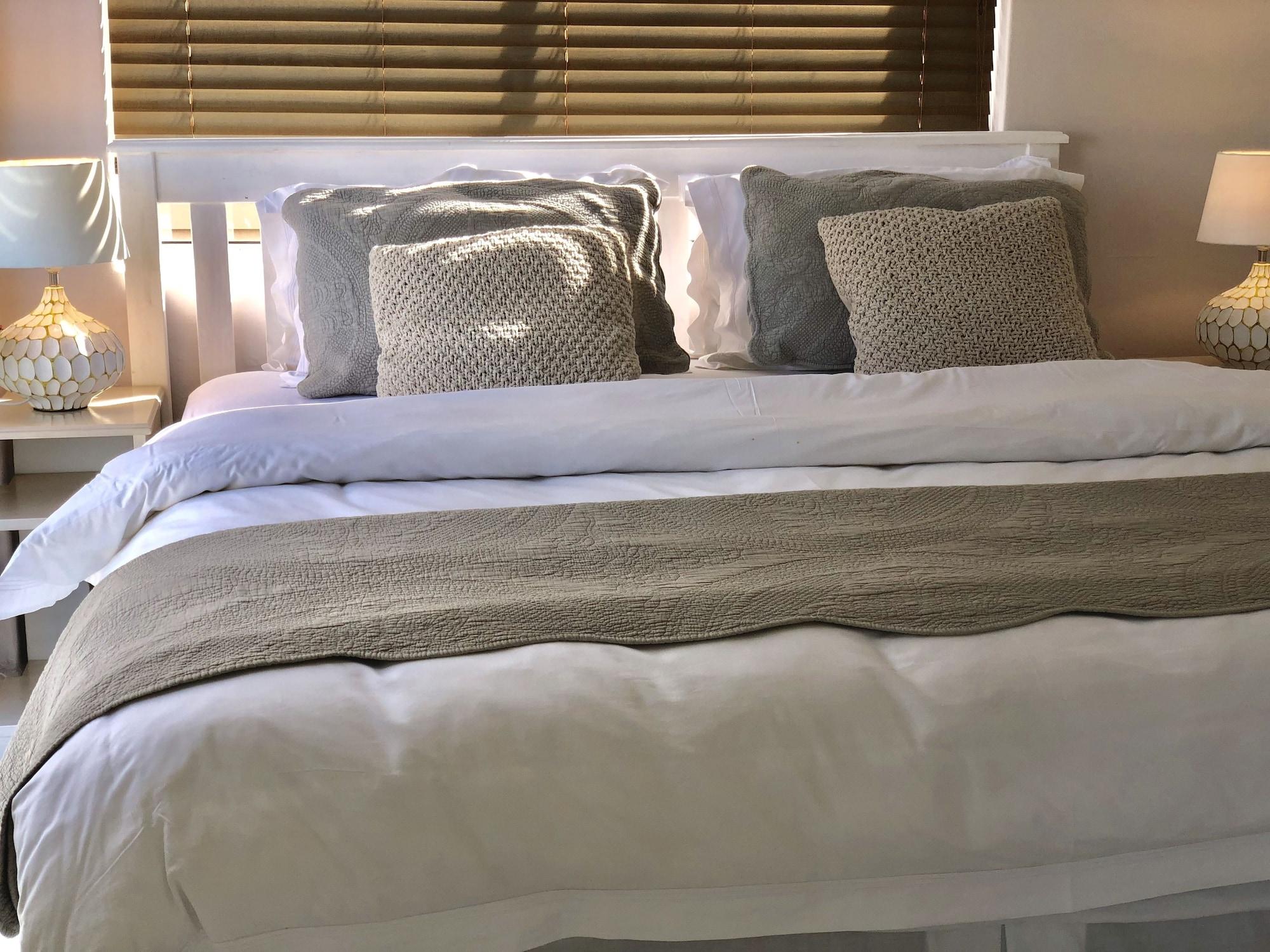 5 Options Guest House โบลแบร์กสตรานด์ ภายนอก รูปภาพ