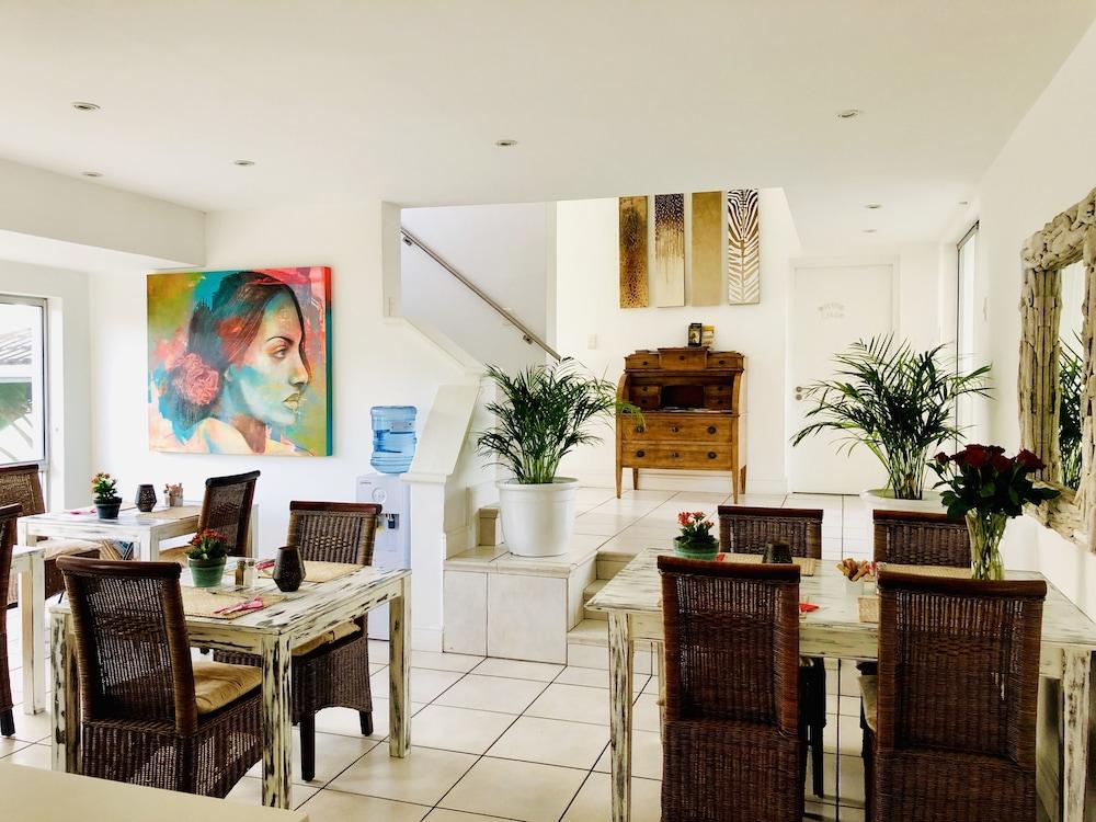 5 Options Guest House โบลแบร์กสตรานด์ ภายนอก รูปภาพ