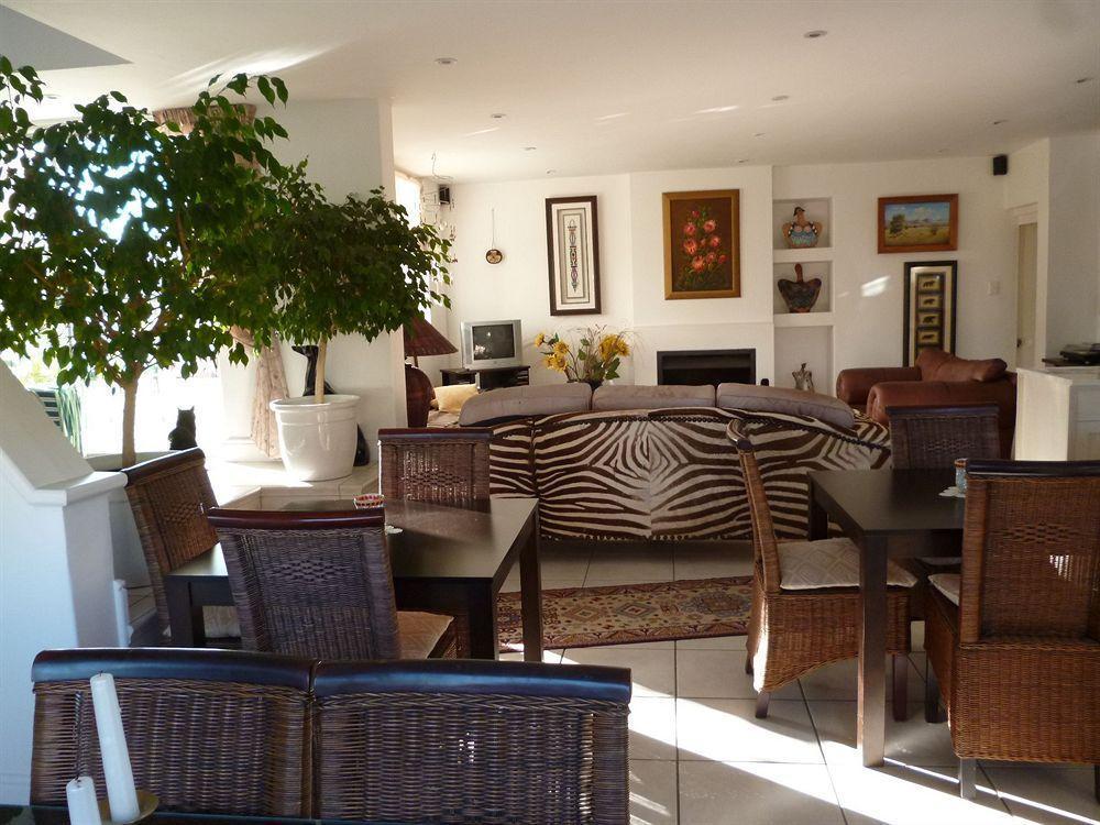 5 Options Guest House โบลแบร์กสตรานด์ ภายนอก รูปภาพ