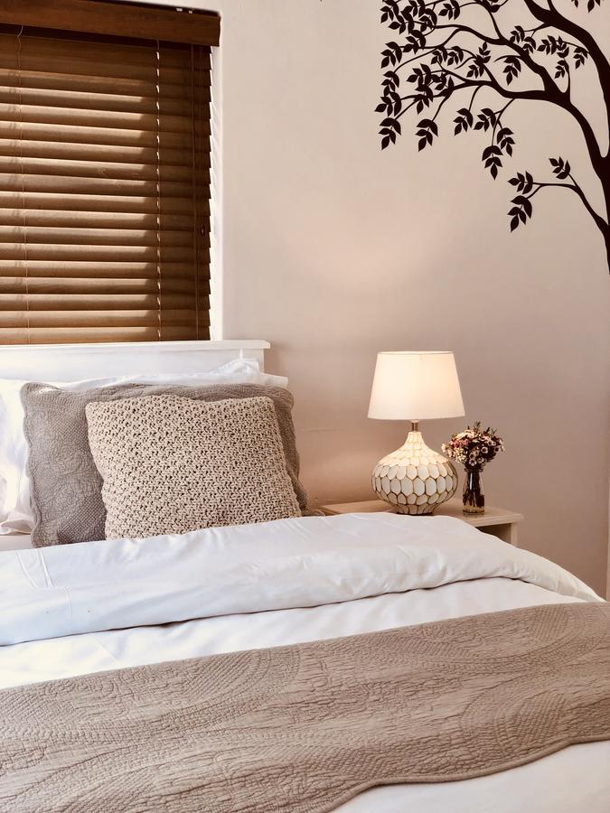 5 Options Guest House โบลแบร์กสตรานด์ ภายนอก รูปภาพ