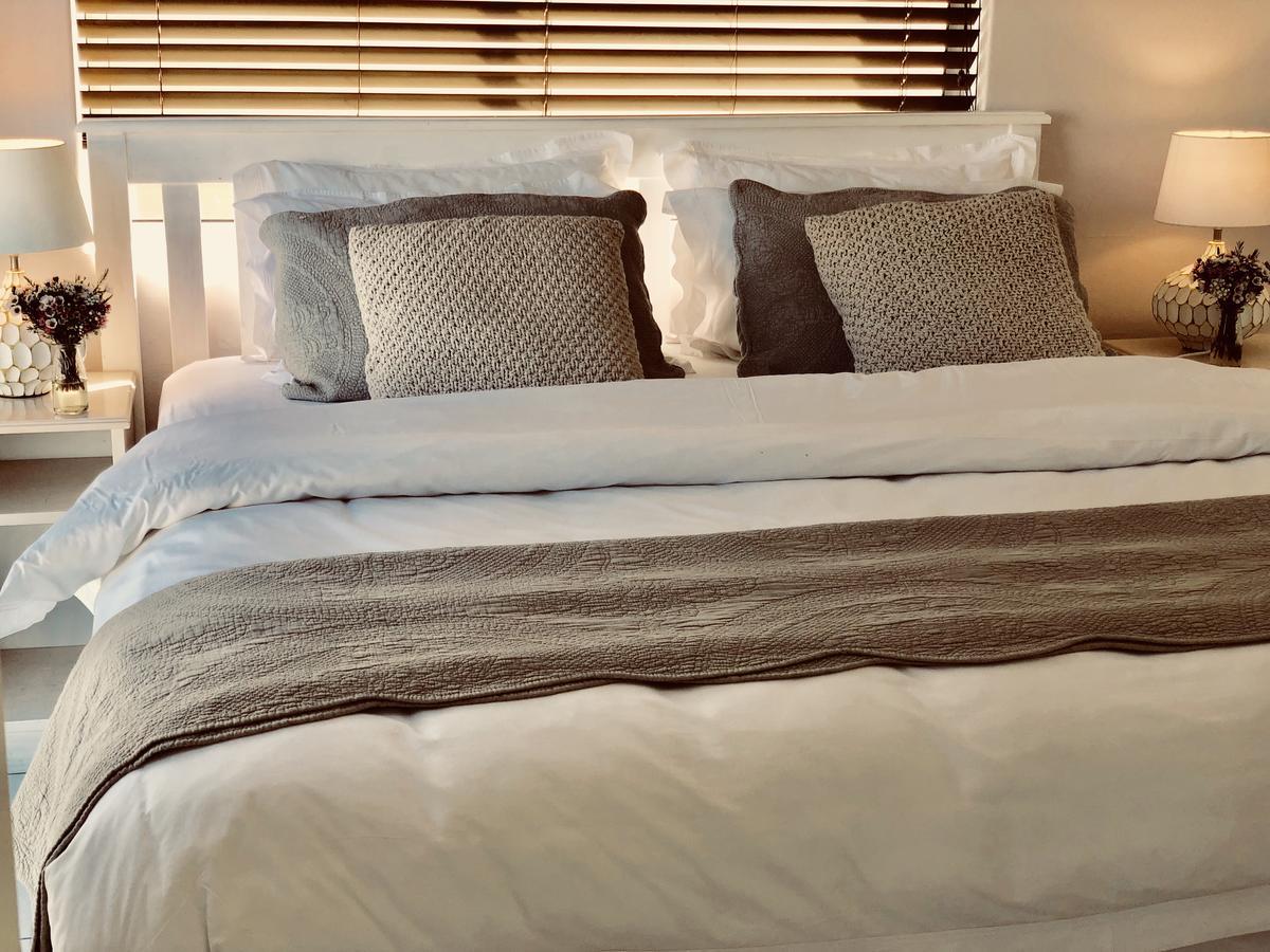 5 Options Guest House โบลแบร์กสตรานด์ ภายนอก รูปภาพ
