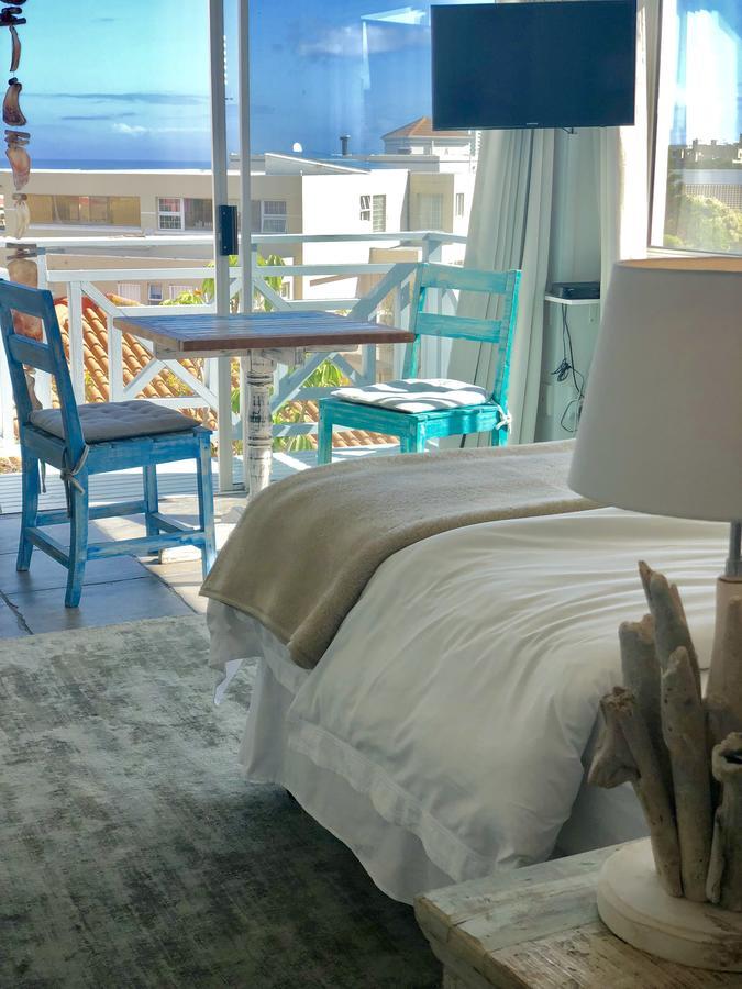 5 Options Guest House โบลแบร์กสตรานด์ ภายนอก รูปภาพ